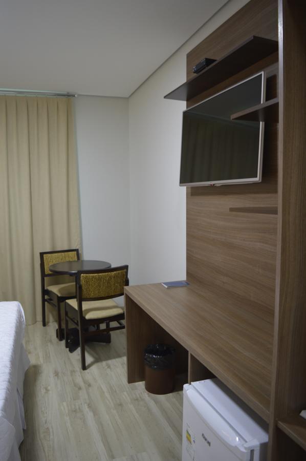 Rede Andrade Rio Branco Hotel Exterior photo